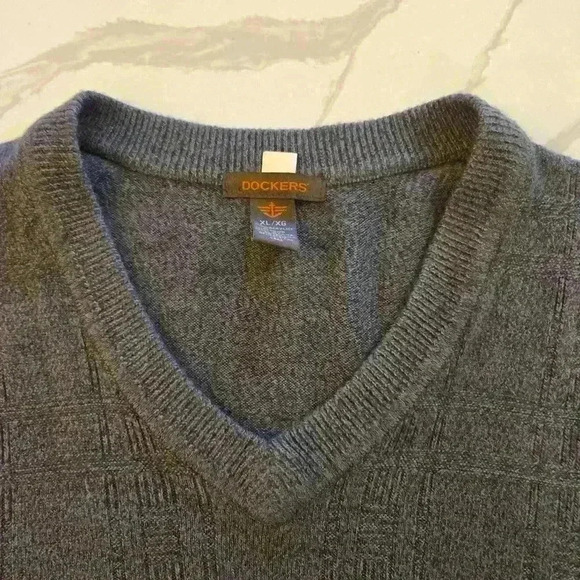 Dockers Mens Textured V Neck Knit Sweater Vest Gray Size XL - Picture 6 of 8